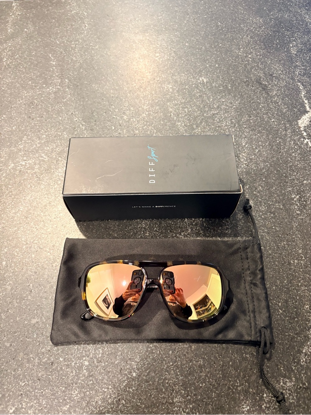 Diff Sport Hangtime tortoise with rose lenses